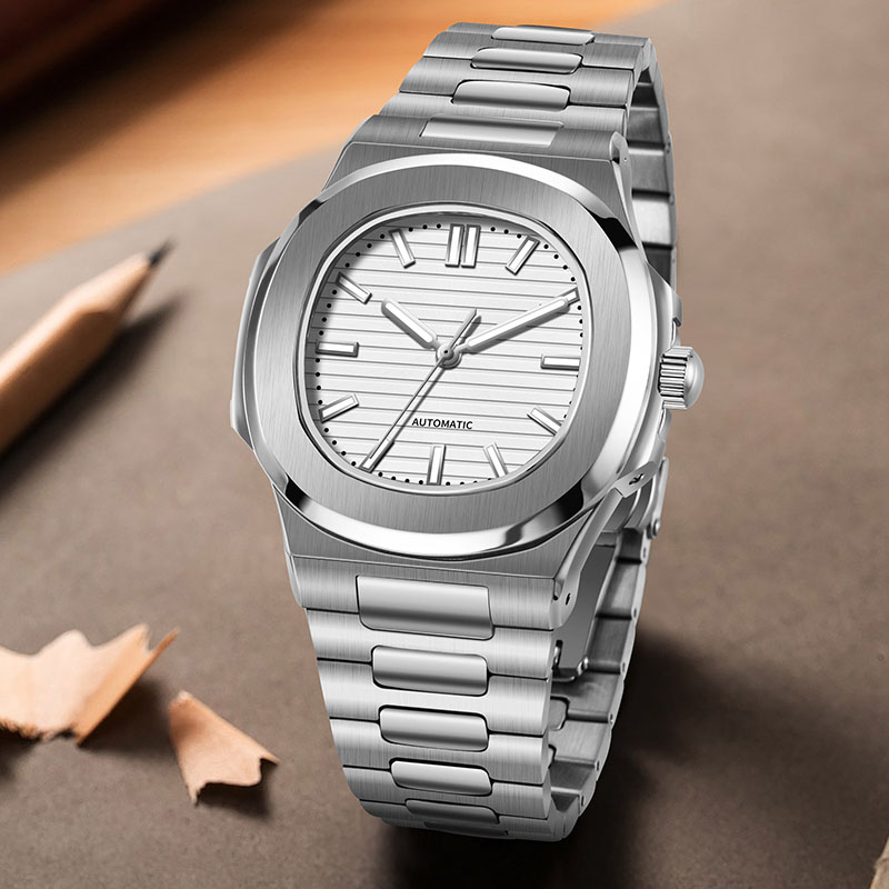 MACARLON 43mm Nautilus Style A - Patek Philippe Watch Nautilus recension och pris